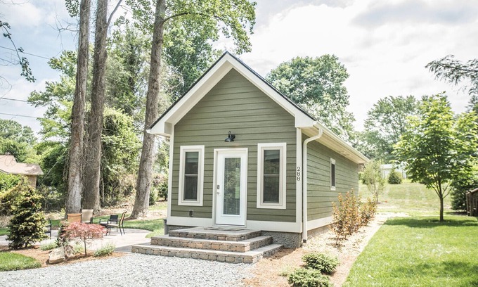 Mountain Home House | Coop's Coop: A newly renovated studio cottage