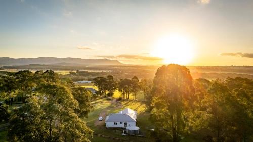 Lovedale House | Coopers Lodge, Lovedale - A rural escape in the heart of wine country