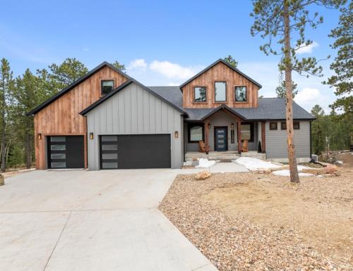 Lead House | Copper Skies Lodge at Powder House Pass