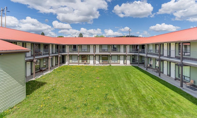 Logan Lake Hotel | Copper Valley