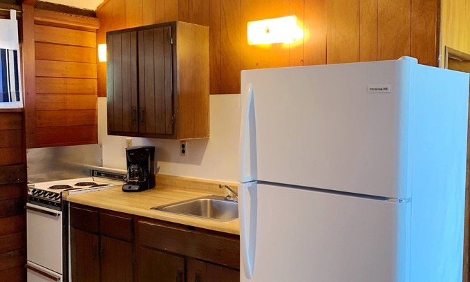 Rogers Hotel | Coppermine Lodge