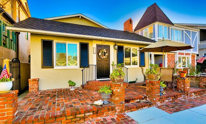 Balboa Island House | Coral Beach House