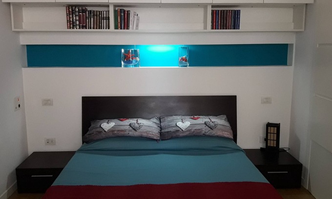 Pozzuoli Apartment | Coral & Turquoise Apartment