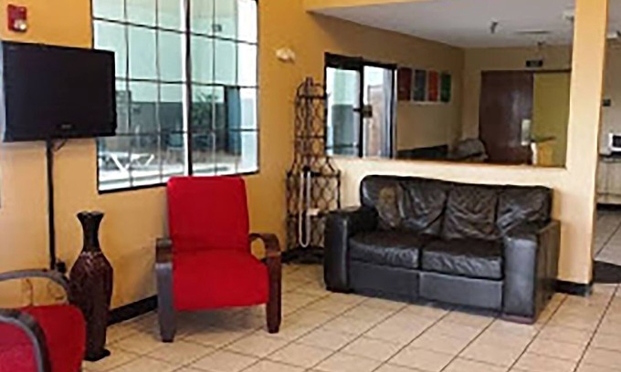 Park City Hotel | Coratel Inn & Suites by Jasper Park City - Wichita North