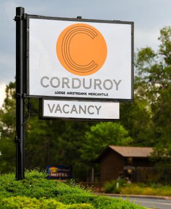 Pinetop Hotel | Corduroy Lodge