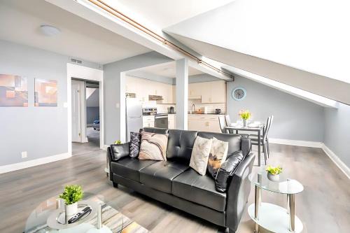 Hamilton Apartment | Corktown Apt on James St South
