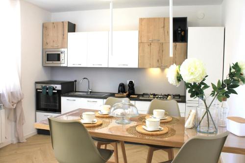 Gavirate Apartment | Corte Garibaldi