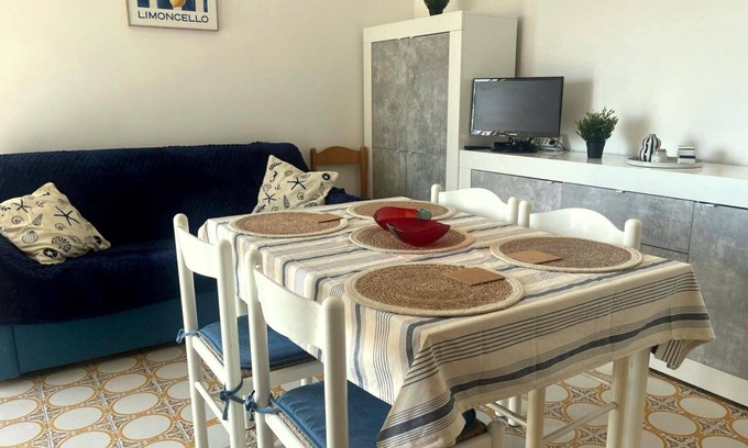 Lido di Pomposa Apartment | Cortina 2-24 Comfortable two-room apartment facing the sea