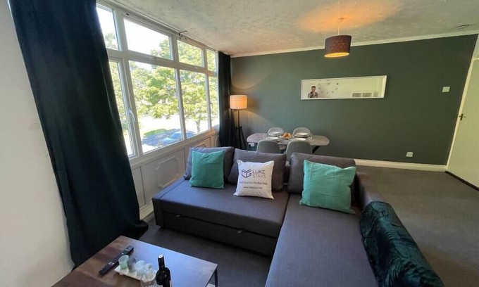 Carrville Apartment | Cosy 2 Bed Apt- Wifi- Yard- Nr Park-Nr Stadium