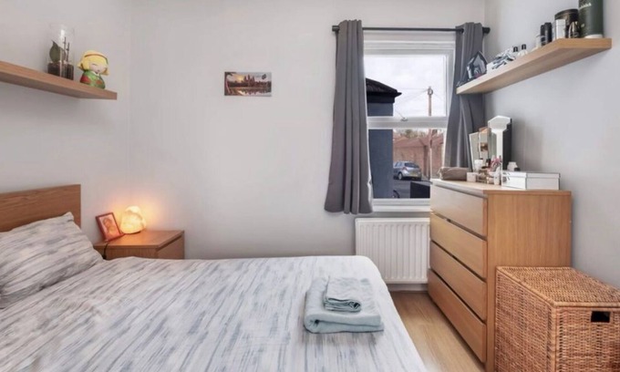 Plaistow South Apartment | Cosy 2 bed property near Excel Exhibition Centre