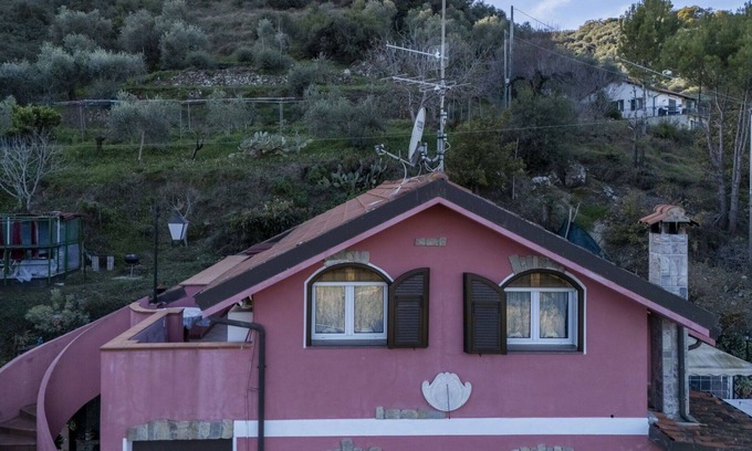 Torrazza Apartment | Cosy apartment for 4 guests with A/C, WIFI, TV, balcony and panoramic view