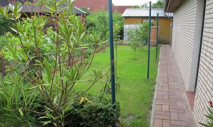 Ditzum Apartment | Cosy apartment for 4 people with WIFI, TV, terrace and parking