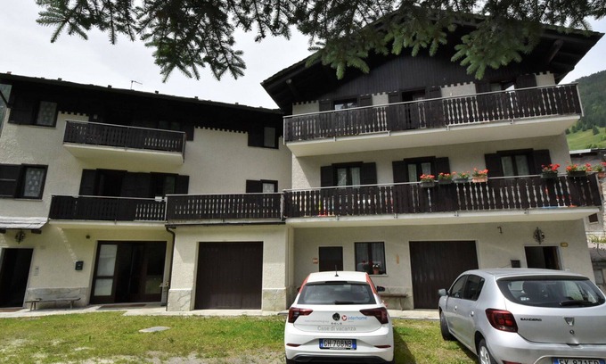 Isola Apartment | Cosy apartment for 5 guests with WIFI, TV, terrace and pets allowed