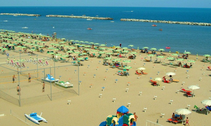 Viserba Apartment | Cosy apartment for 5 people with WIFI, A/C and balcony