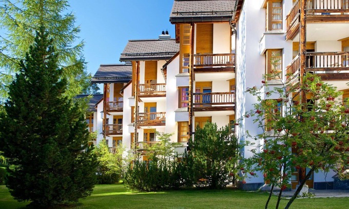Lenzerheide Apartment | Cosy apartment for 2 people with TV and balcony