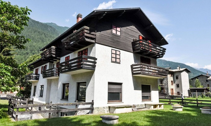 Cepina Apartment | Cosy apartment for 3 guests with WIFI, TV, terrace and pets allowed