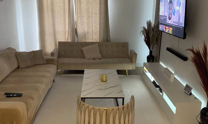 Aulnay-sous-Bois Apartment | Cosy apartment near CDG airport and Villepinte exhibition center