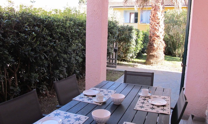 Ameglia House | Cosy apartment in villa for 5 people with WIFI, TV, terrace and pets allowed, close to La Spezia
