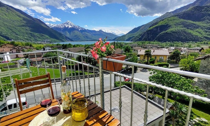 Novate Mezzola Apartment | Cosy apartment for 5 guests with WIFI, TV and terrace