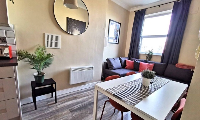 City Centre Dublin Apartment | Cosy Apartment near OConnell St Reliable Fast WIFI