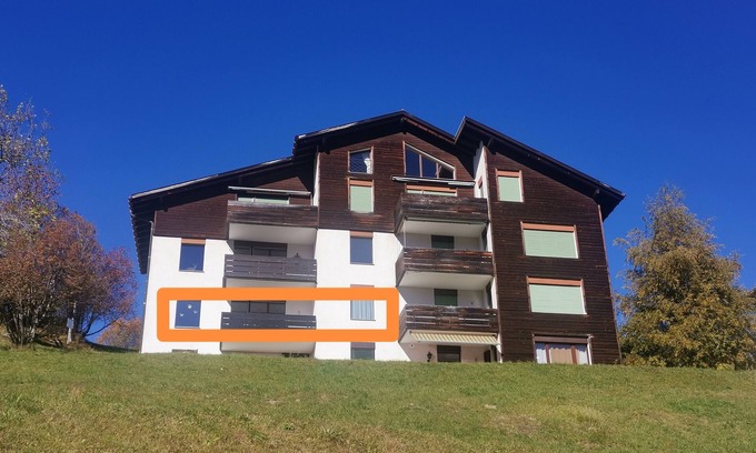 Tavanasa Apartment | Cosy apartment with mountain view