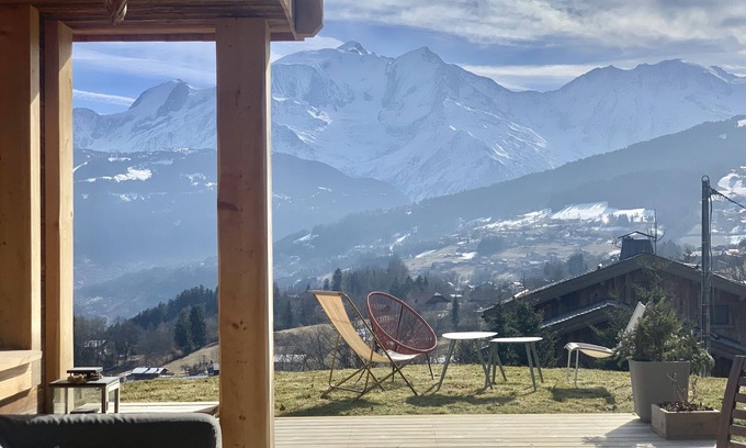 Combloux Ski Chalet | Cosy chalet facing Mont Blanc