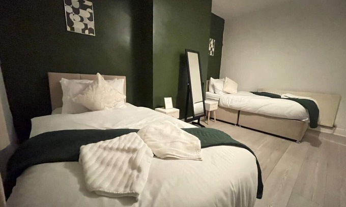 Harehills House | Cosy Contractor Haven – Sleeps 4