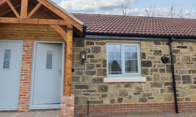 Durham Cottage | COSY COTTAGE 2, pet friendly in Brandon, County Durham