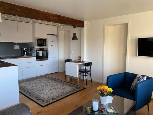 Tromsdalen Apartment | Cosy flat near Cable car and The Arctic Cathedral