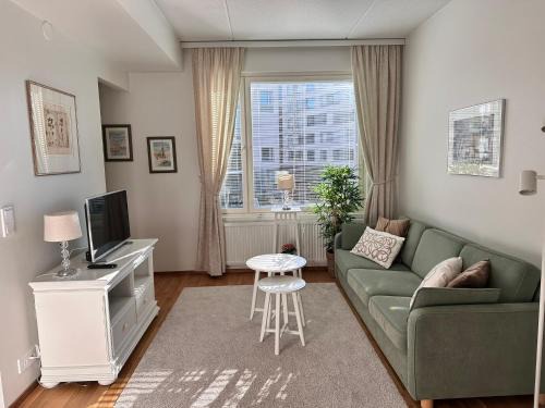 Lantinen District Apartment | Cosy Home Helena, Espoo