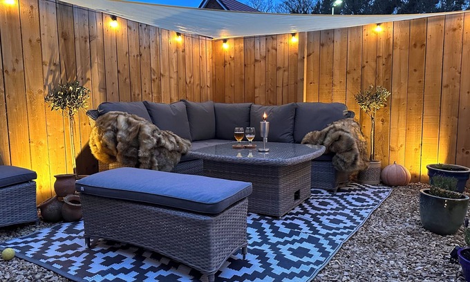 Morpeth House | Cosy Home: King Sized Bed, Netflix, Woodland Area