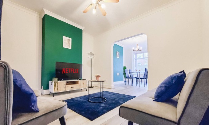 Seisdon House | ✪Cosy Home✪ Near NEC, BHX, Bullring & Solihull