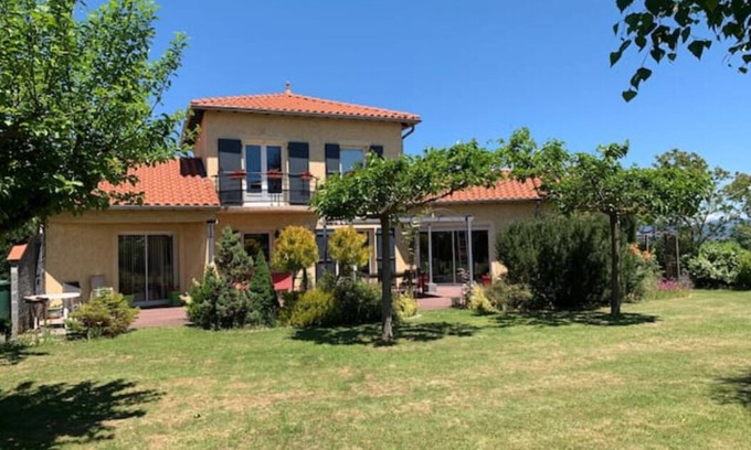 Cussac-sur-Loire Villa | Cosy house in a quiet location near Le PUY EN VELAY