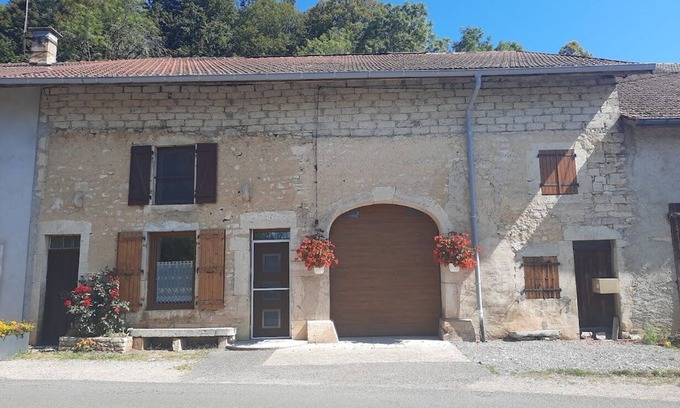 Saugeot House | Cosy house in the heart of the Hérisson lakes and waterfalls region