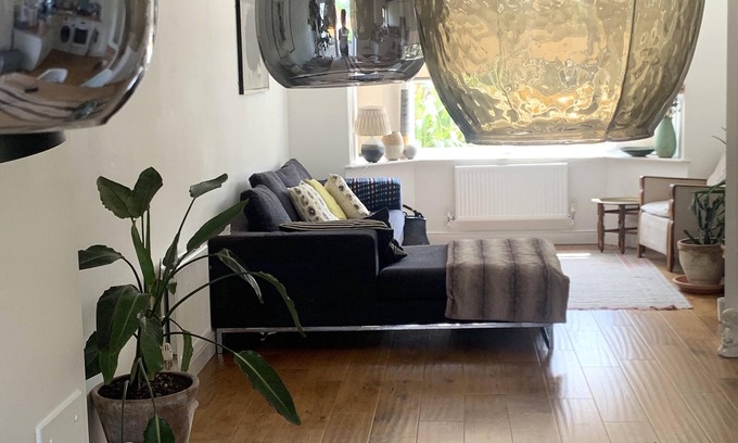 Hemel Hempstead House | Cosy Modern House 15 min from Warner Bros. Studio