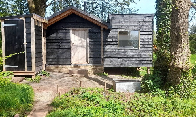 Craswall Cabin | Cosy Mountain Hut, In the Black Mountains near Hay on Wye.Sleeps 2