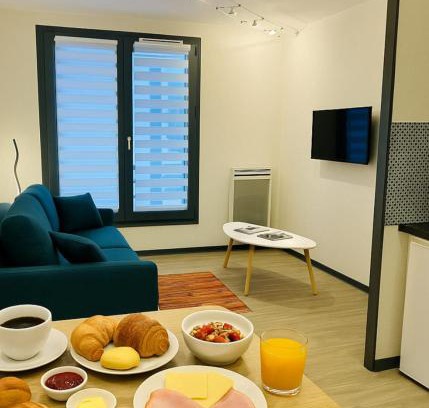 Chamonix City Centre Apartment | Cosy Nest Near Center Chamonix