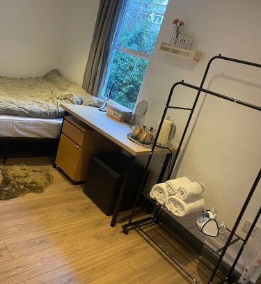 Kings Cross St. Pancras House | Cosy Room4 in London Kings Cross