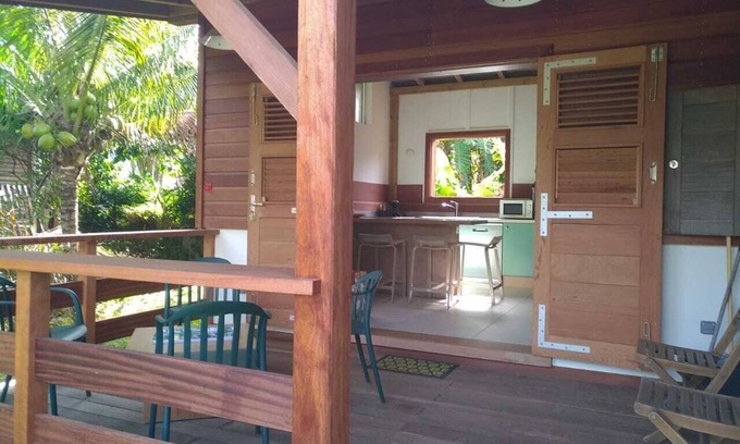 Saint-Charles House | Cosy semi-detached house between sea and mountains 10min from the marina and beach