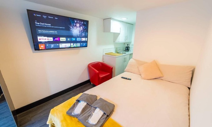 Selly Oak Apartment | Cosy studio close to the university