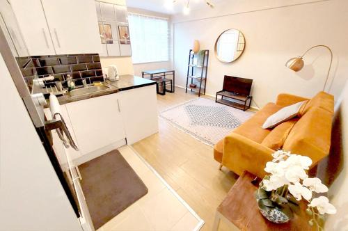 Addison House | Cosy West London Apartment