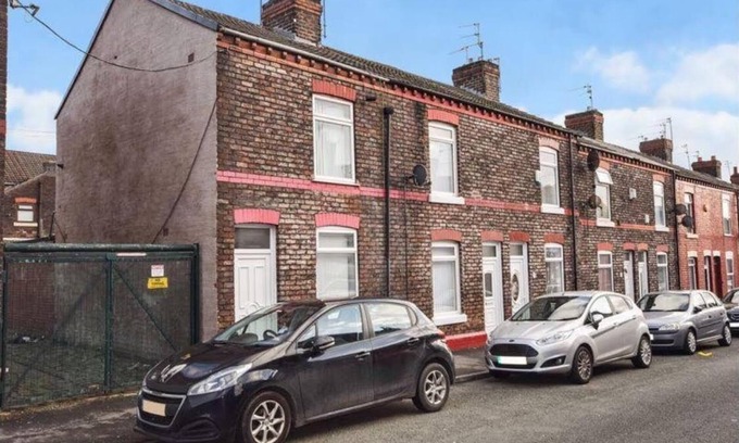 Widnes House | Cosy Widnes Family Home