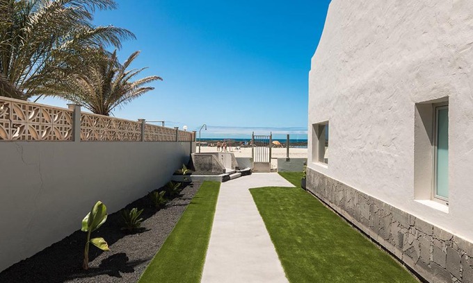 Los Lagos Apartment | Cotillo Sunset