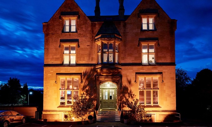 Cheltenham House | Cotswold Grange