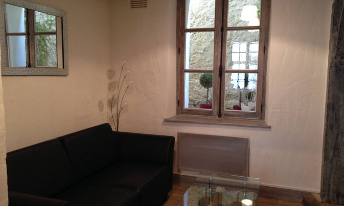 Mer House | COTTAGE "At the well of light"