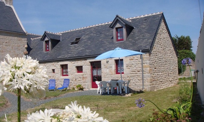Penmarch Cottage | Cottage in a real Breton farmhouse, 500m from the sea.