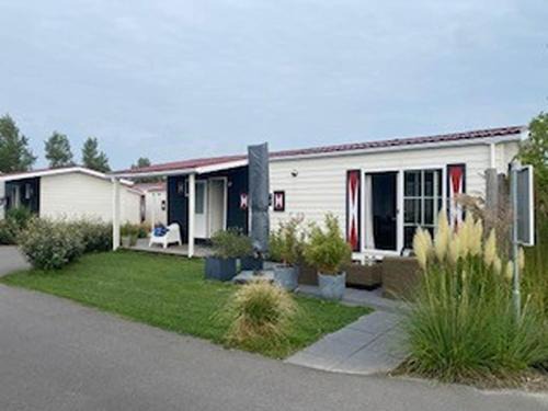 Koudekerke Ski Chalet | Cottage in Zeeland with Pet-Friendly Stay