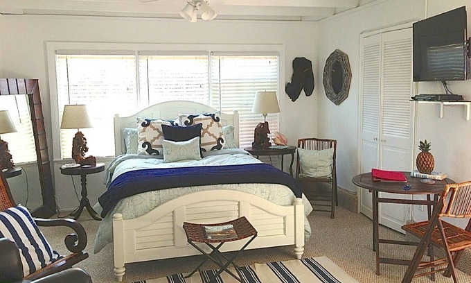 South Redondo Cottage | Cottage Is All New & Charming, Steps to the Beach.