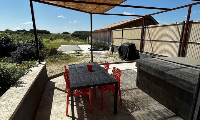 Saint-Amand-de-Coly House | Cottage "Le Séchoir Un Grand Coin De Paradis" with Private Pool & Private Terrace