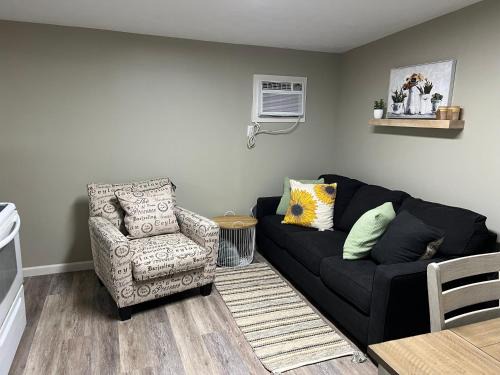 Roxboro Apartment | Cottage on Charles